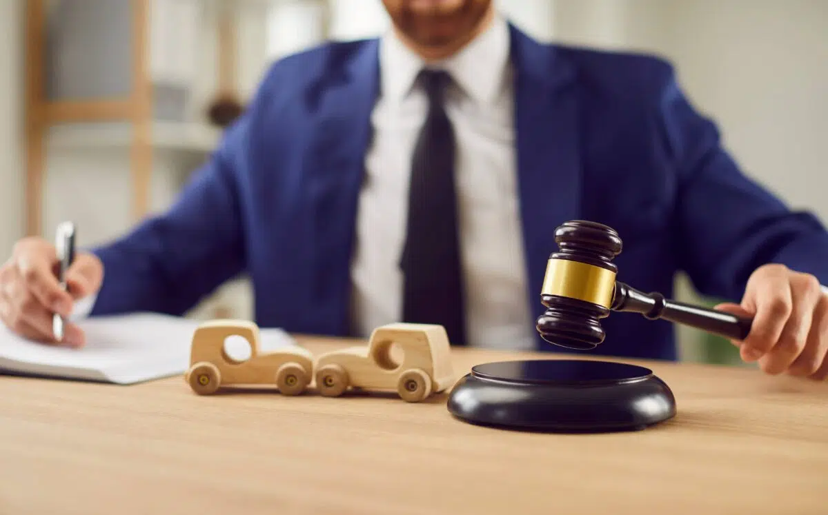What Can an Attorney Do to Help With My Car Crash Claims?