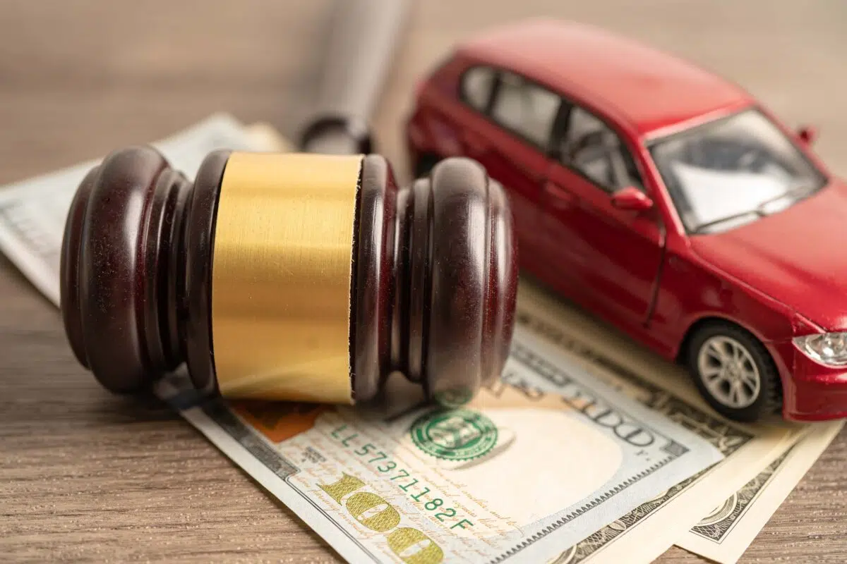 What Does an Accident Attorney Do to Help With a Dispute?